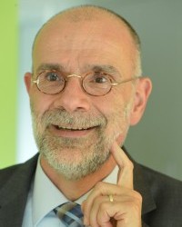 Professor Ingo Saenger